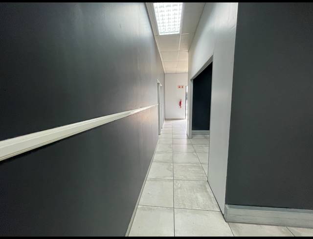 108M² OFFICE TO LET IN IMPALA PARK